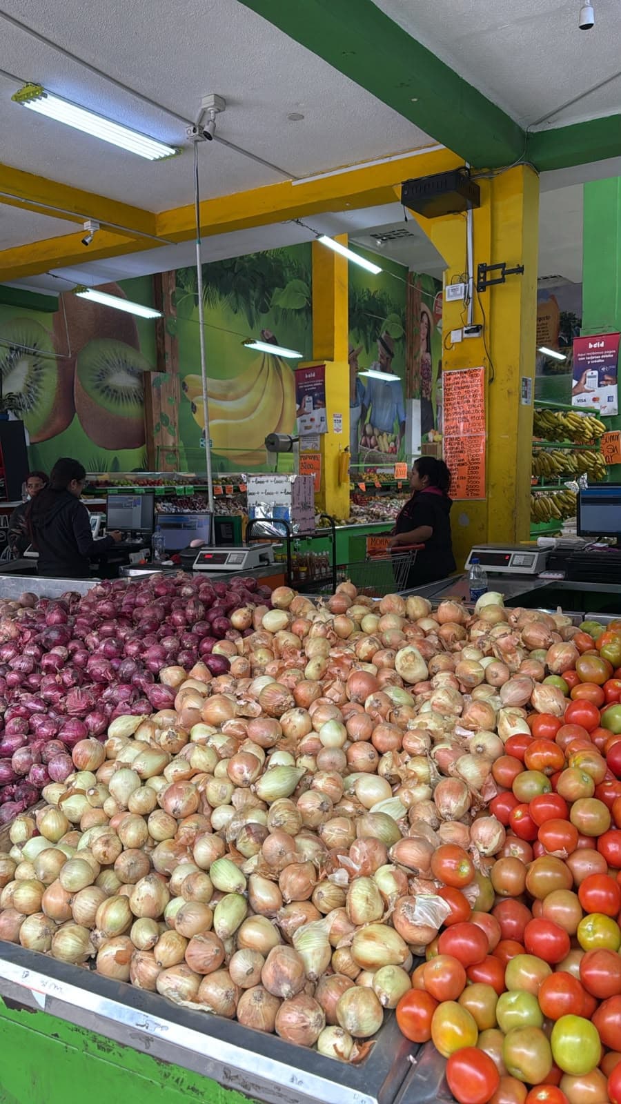 Productos frescos en góndola